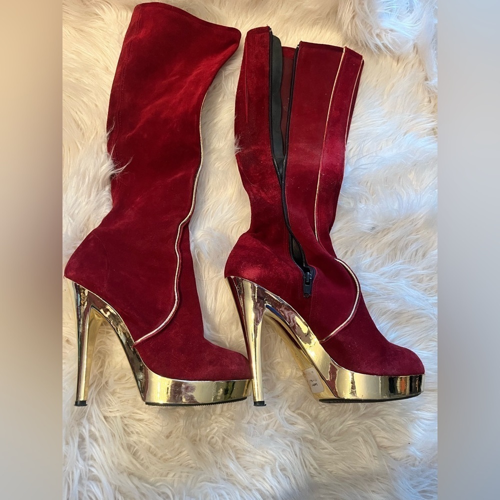 the wild pair tina 2 Burgundy and gold boots vintage 70’s 5 in heels size 38